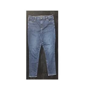 American Eagle Women’s Super High Rise Jegging Size 6 Stretch 28”